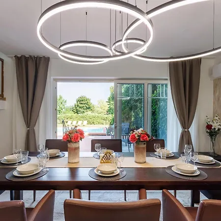 Appartement Luxury House With Pool, Garden, Ac & Sauna Near Vienna